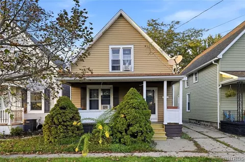 15 Sawyer Ave, Lancaster, NY 14086