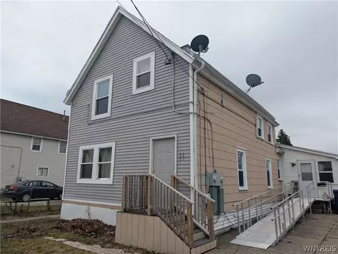 11 Pembina St, Buffalo, NY 14220