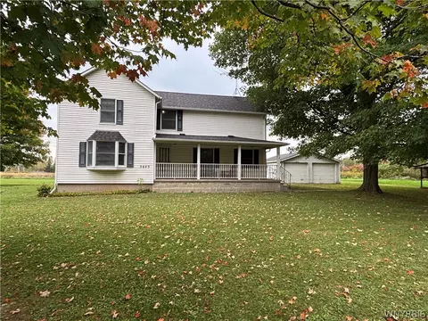 5643 Fisk Rd, Pendleton, NY 14094
