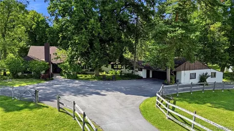 4970 Goodrich Rd, Clarence, NY 14031