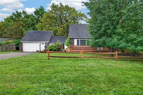 5081 Stewart Rd, Buffalo, NY 14219