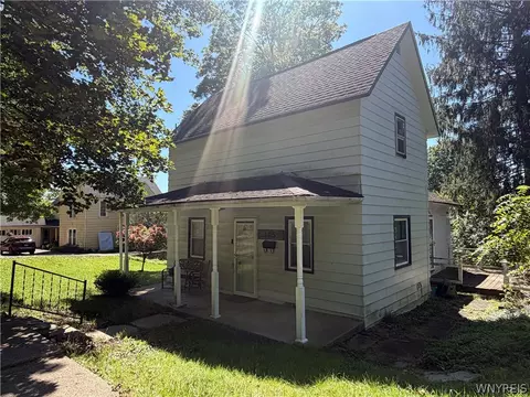 105 Scott Ave, Wellsville, NY 14895