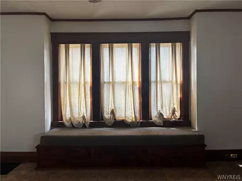 Living - 99 Pries Ave, Buffalo, NY 14220 photo 6 of 6