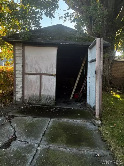Exterior - 99 Pries Ave, Buffalo, NY 14220 photo 3 of 3