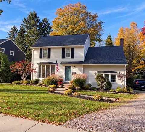 164 Parkdale Ave, Aurora, NY 14052