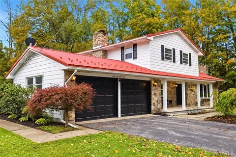 9463 Putnam Rd, Bethany, NY 14020