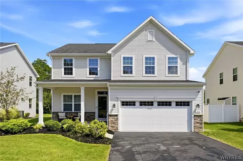 100 Lynette Ln, Amherst, NY 14228