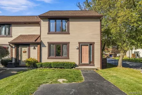 351 Charlesgate Cir, East Amherst, NY 14051