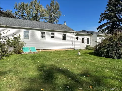 7578 Gow Rd, Hartland, NY 14008 photo 10