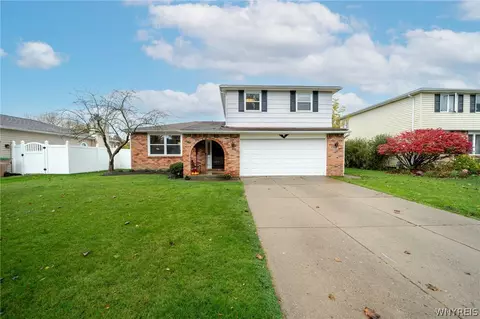 38 Harvest Ln, Depew, NY 14043