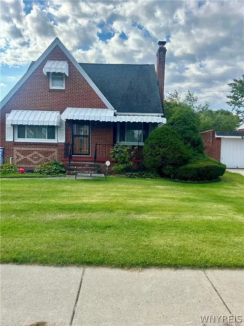 89 Campbell Rd, Cheektowaga, NY 14215