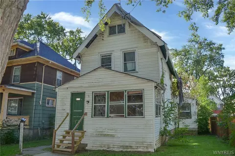 2215 Willow Ave, Niagara Falls, NY 14305