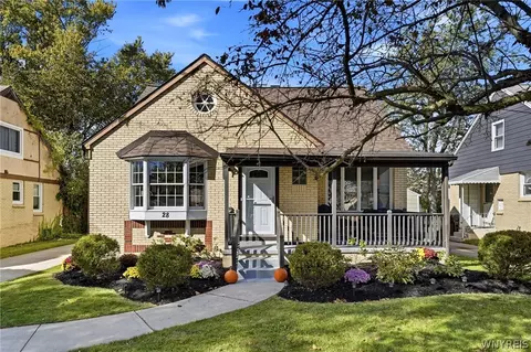 28 Flora Rd, Cheektowaga, NY 14225
