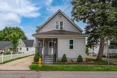 44 Frederick St, Cheektowaga, NY 14227