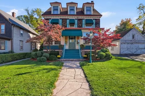 121 Payne Ave, North Tonawanda, NY 14120