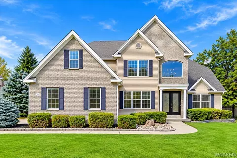 208 Park Pl, Grand Island, NY 14072