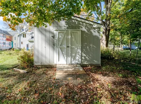 Exterior - 166 Walnut St, Aurora, NY 14052 photo 5 of 9