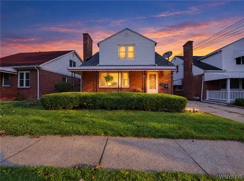 970 Cleveland Dr, Cheektowaga, NY 14225