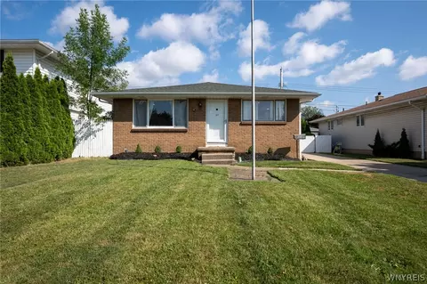 57 Dennis Ln, Cheektowaga, NY 14227