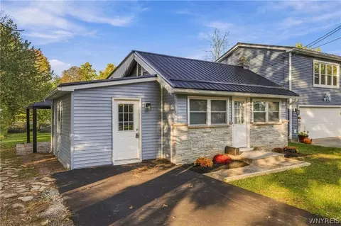 Exterior - 248 Dawn Ave, Evans, NY 14006 photo 3 of 8