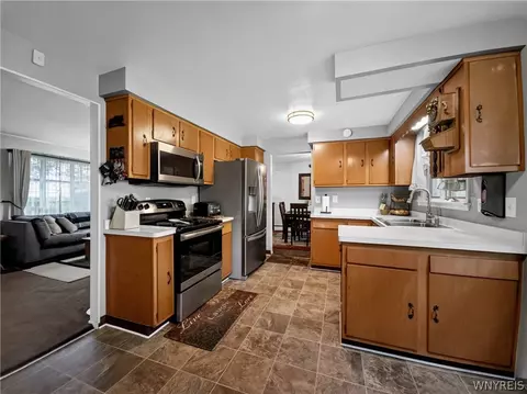 Kitchen - 904 Middle Rd, Rush, NY 14543 photo 2 of 4
