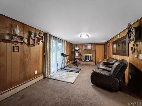Living - 904 Middle Rd, Rush, NY 14543 photo 2 of 5