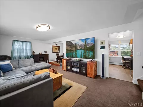 Living - 904 Middle Rd, Rush, NY 14543 photo 3 of 5