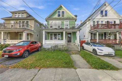 34 Ullman St, Buffalo, NY 14207