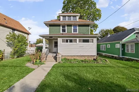 3915 Deveaux St, Niagara Falls, NY 14305