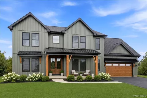 160 Sandywood Cir, Grand Island, NY 14072