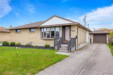 26 Diane Dr, Cheektowaga, NY 14225
