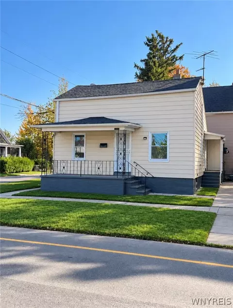 1925 Walnut Ave, Niagara Falls, NY 14301
