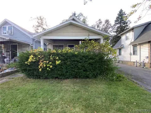 212 74th St, Niagara Falls, NY 14304