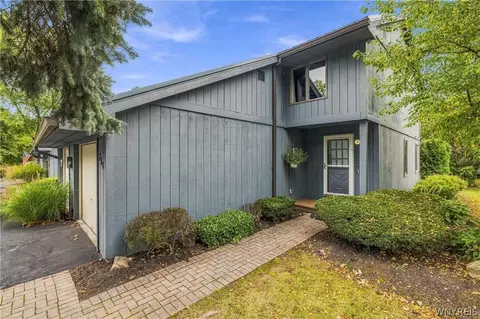 714 Tuscarora St, Lewiston, NY 14092