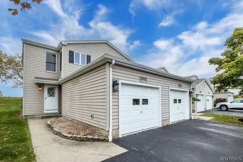2992 E River Rd, Grand Island, NY 14072
