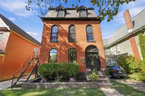 74 N Pearl St, Buffalo, NY 14202