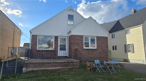 20 Beechwood Pl, Cheektowaga, NY 14225