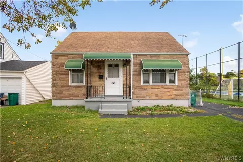 3 Review Pl, Buffalo, NY 14207