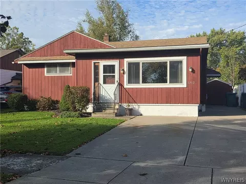 6912 Frontier Ave, Niagara Falls, NY 14304