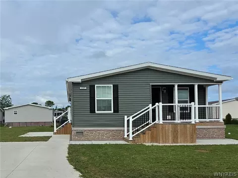 4307 Hurontario Pkwy, Niagara, NY 14304