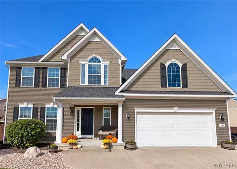 165 Windham Ln, Grand Island, NY 14072