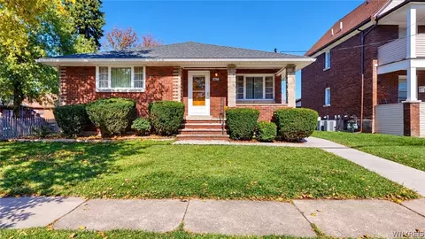 2750 Niagara St, Niagara Falls, NY 14303