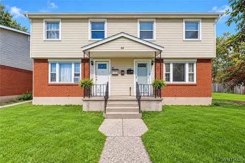 58 Viola Dr, Cheektowaga, NY 14227