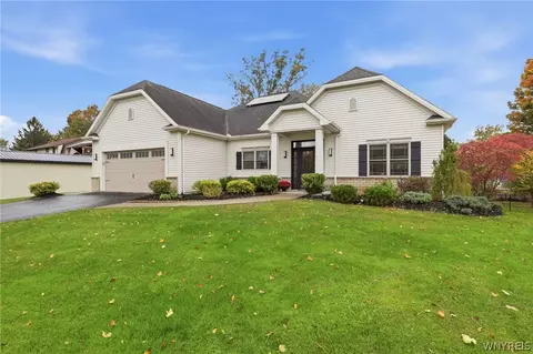 6790 Rivera Way, East Amherst, NY 14051
