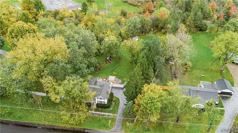 View/Area - 6913 Bear Ridge Rd, Pendleton, NY 14120 photo 1 of 3