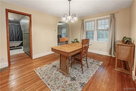 Dining - 6913 Bear Ridge Rd, Pendleton, NY 14120 photo 2 of 2