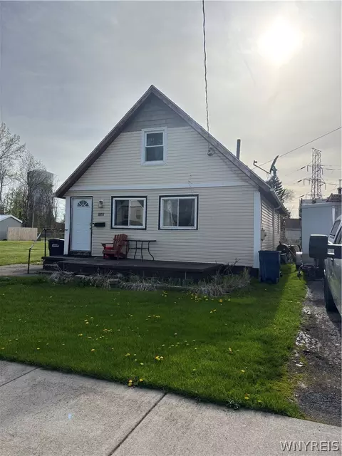 538 59th St, Niagara Falls, NY 14304