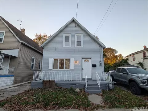 36 Schiller St, Buffalo, NY 14206