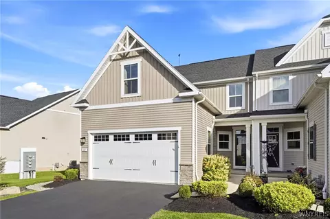 187 Sandstone Cir, Grand Island, NY 14072