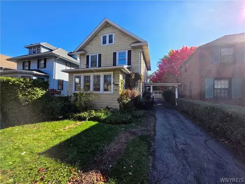 33 E Girard Blvd, Buffalo, NY 14217